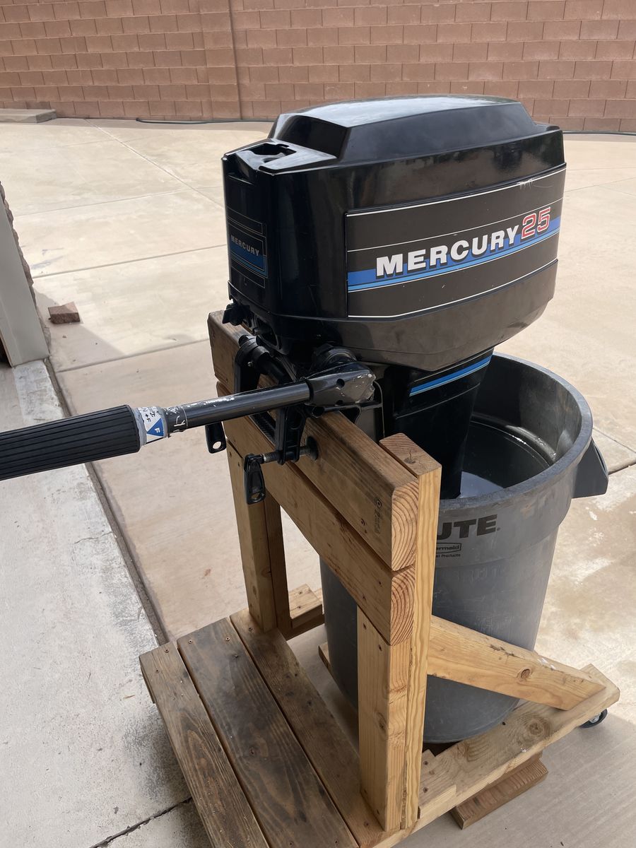 Mercury 25 hp Short Shaft