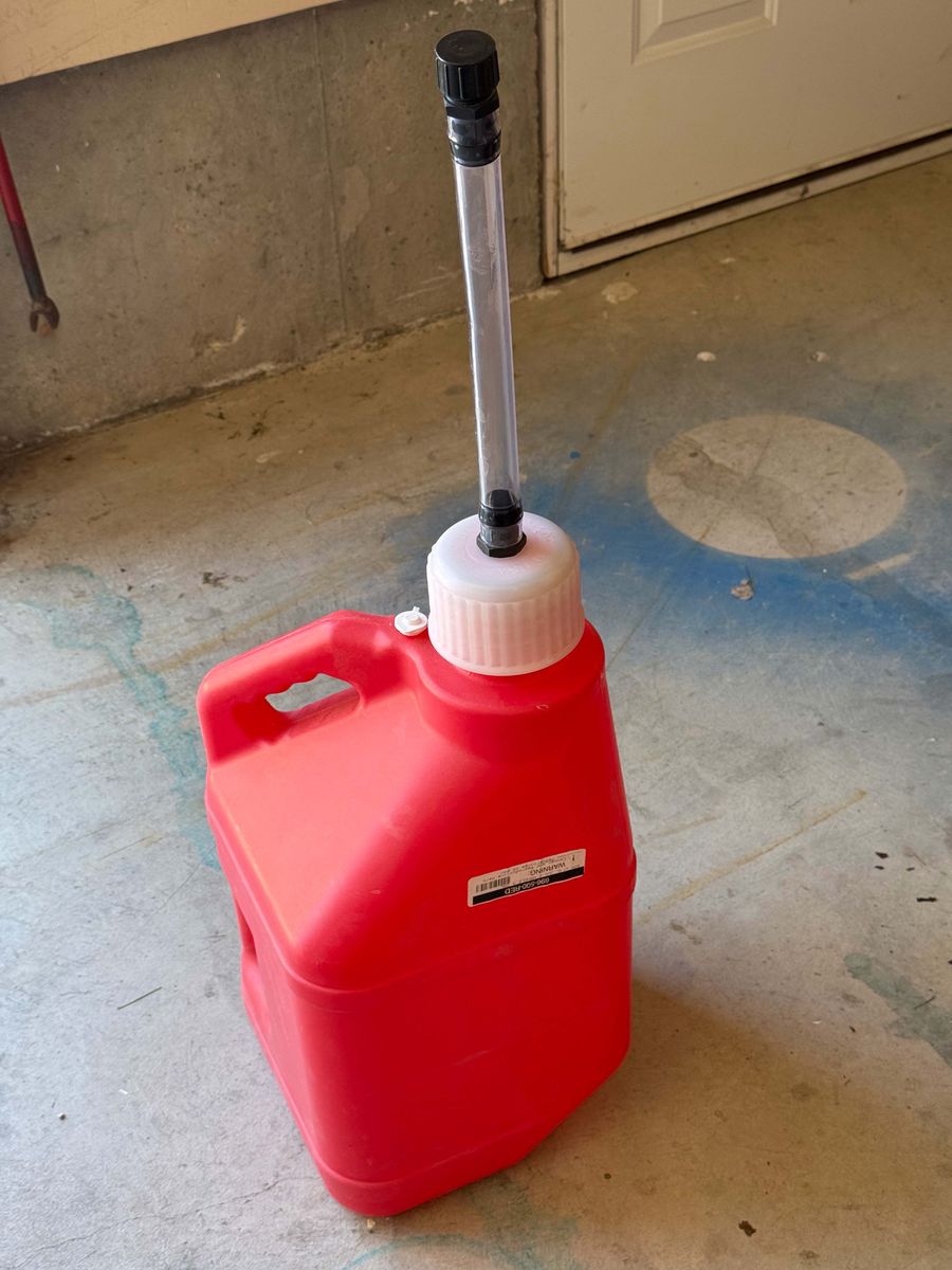 Racing Plastic 5 Gallon Gas Can