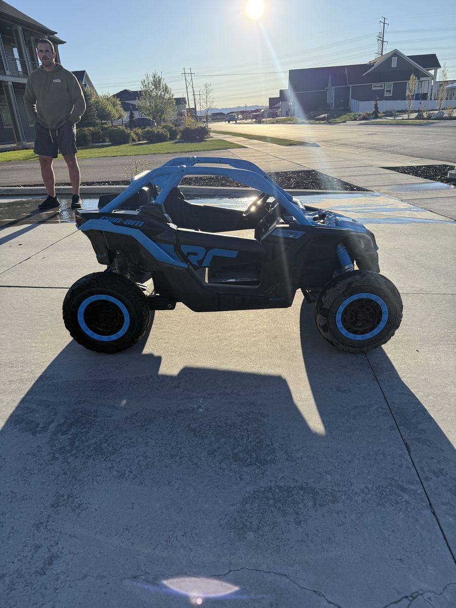 24 Volt Kids Can Am Maverick