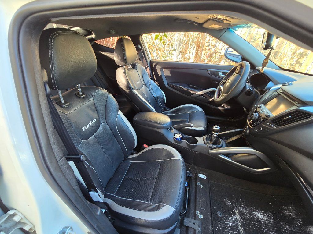 Main image 5