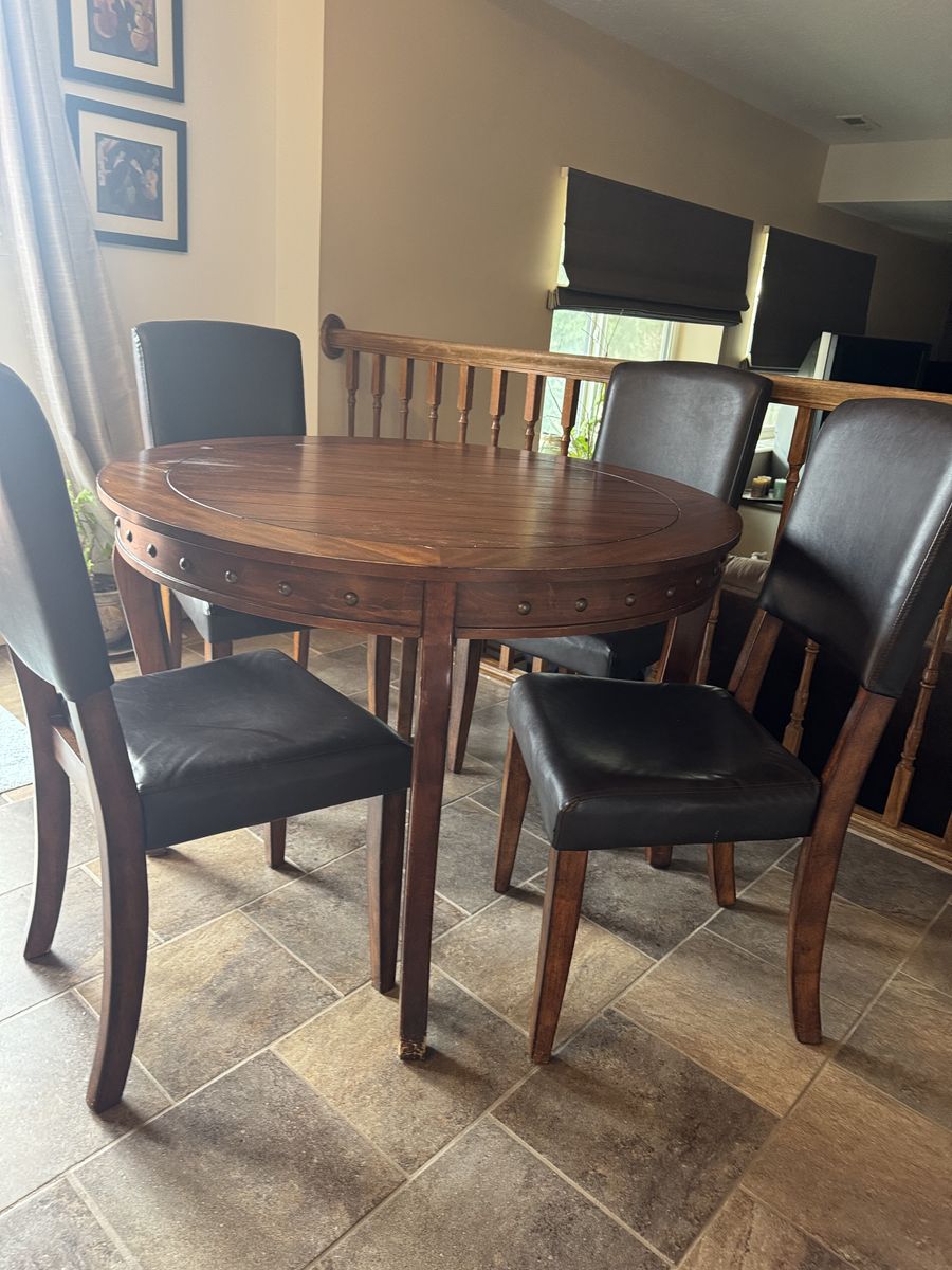 Wood Kitchen Table And four Chairs