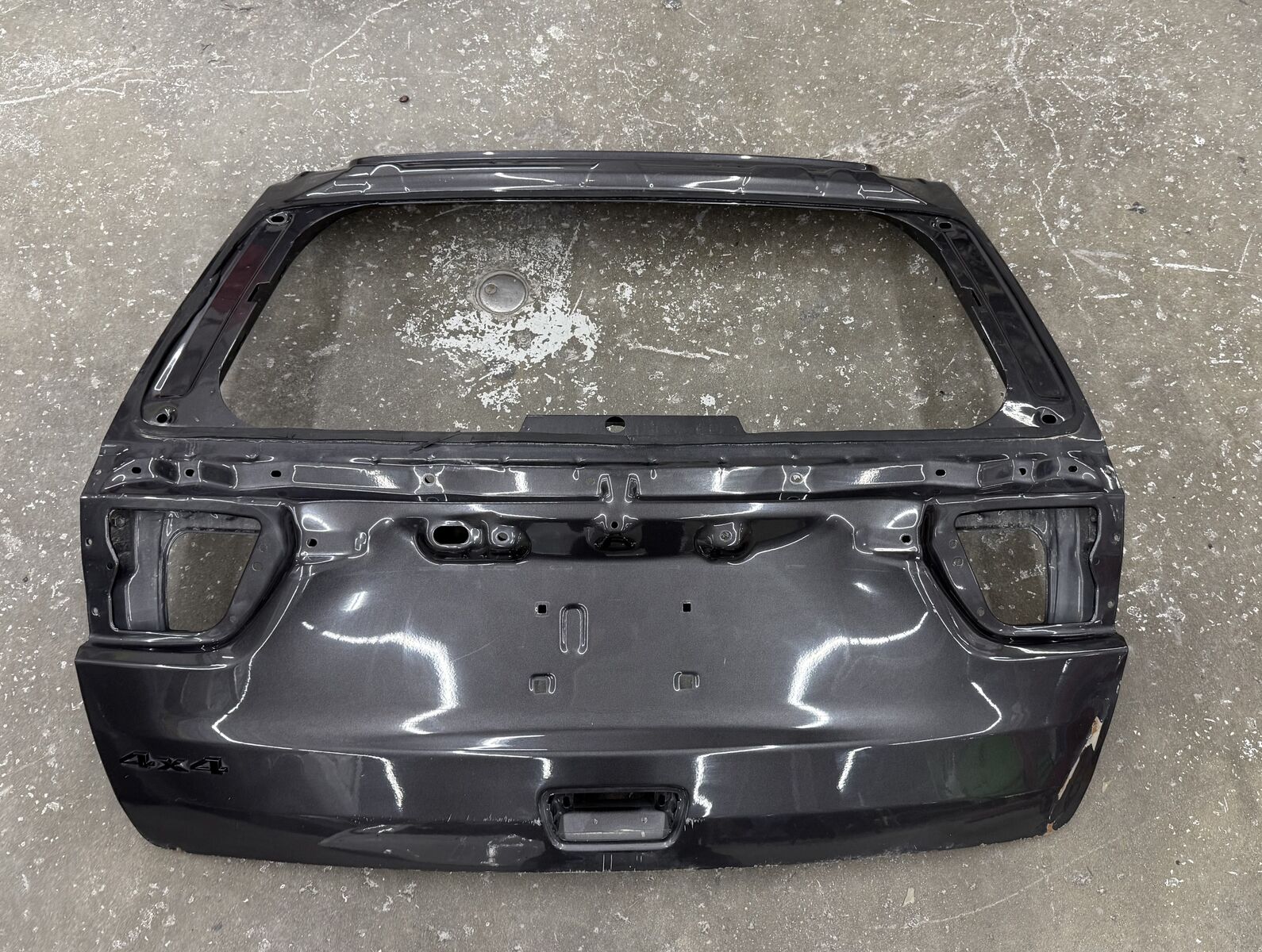 2014-2022 Jeep Grand Cherokee Liftgate