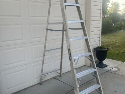 8 Foot Stanley Step Ladder