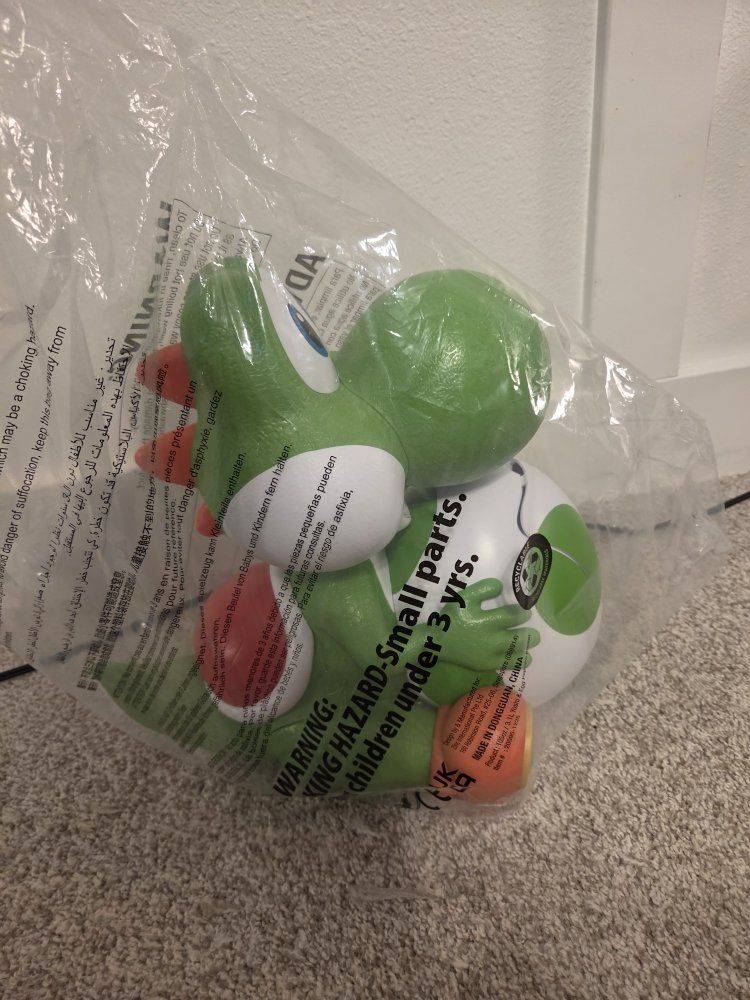 Yoshi Popcorn Bucket
