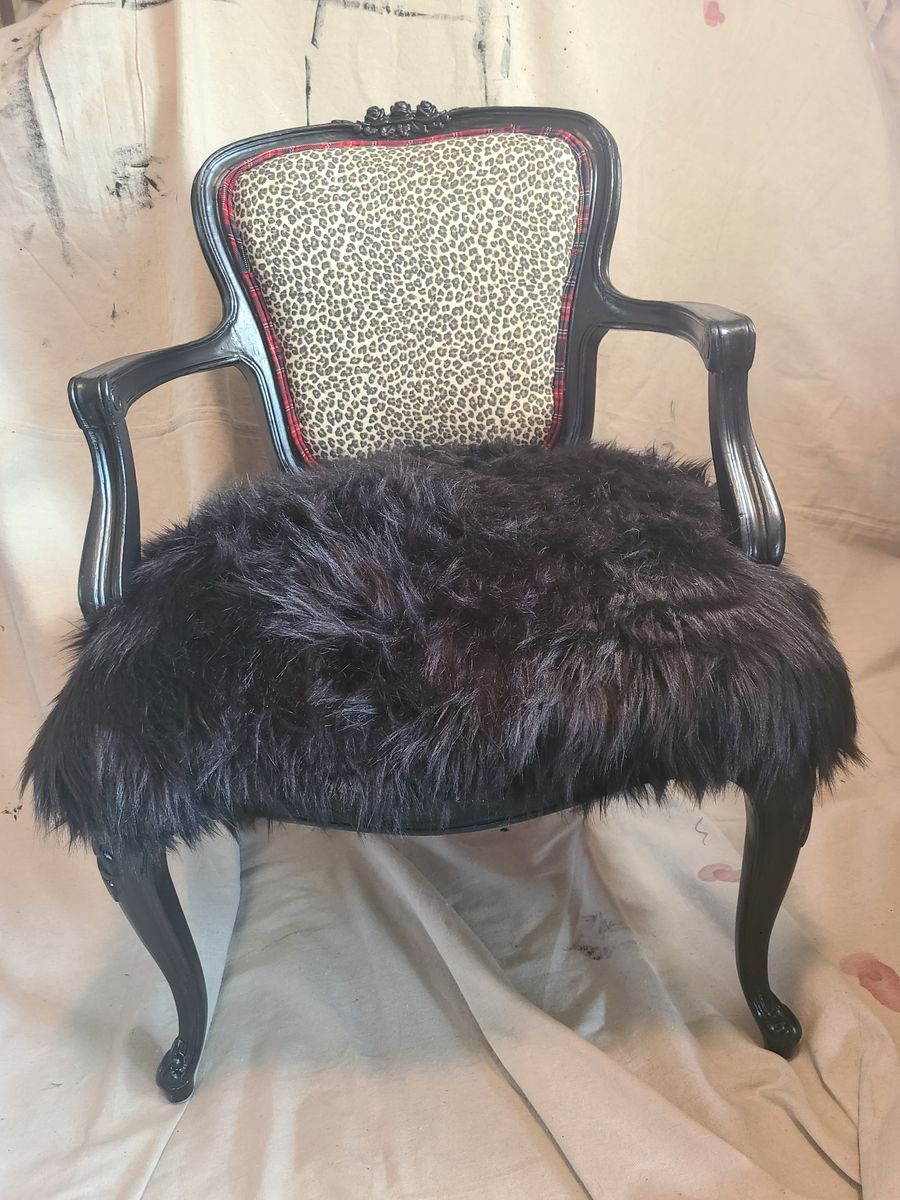 Main image 4