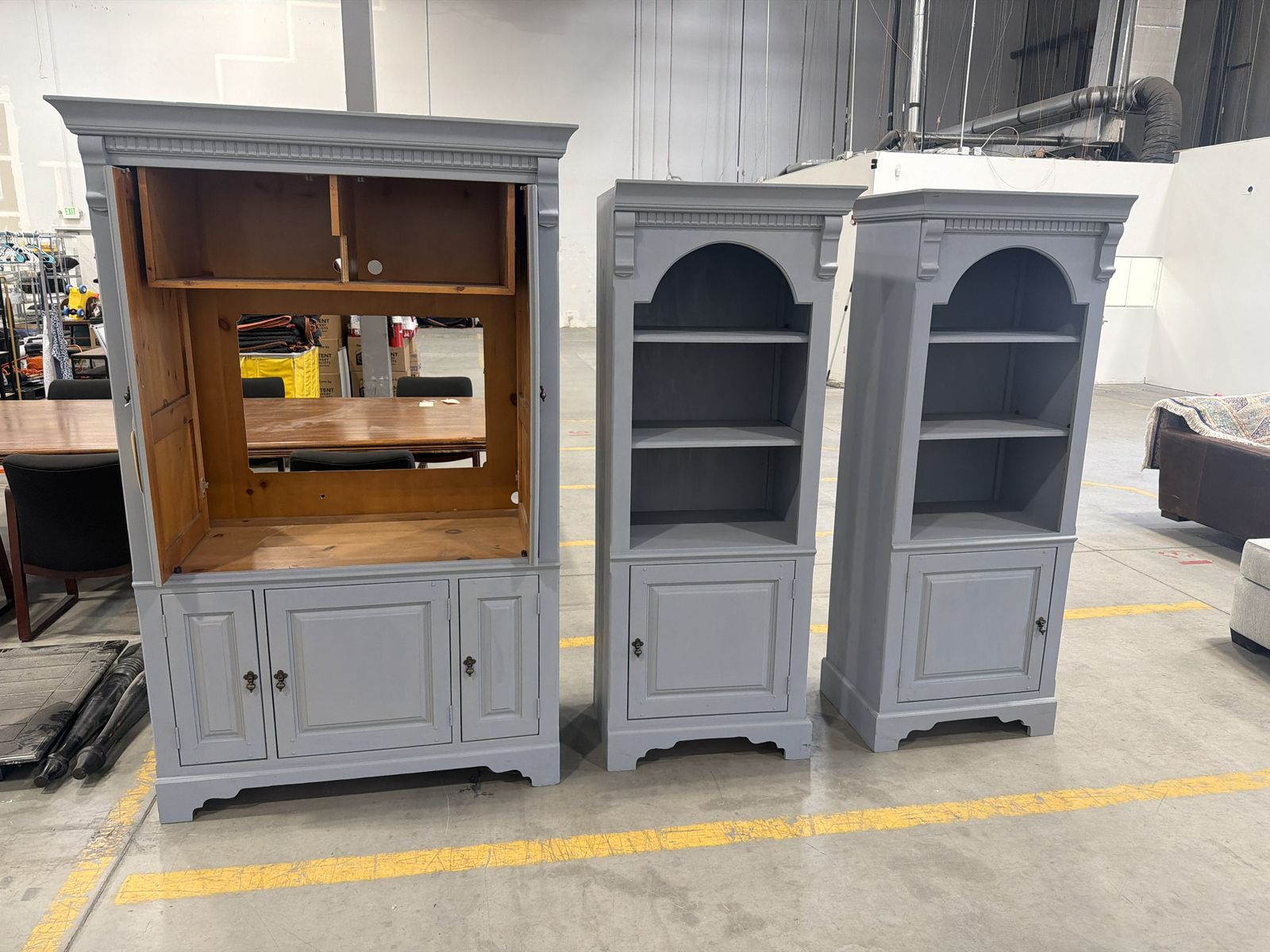 Tv cabinet and book shelves