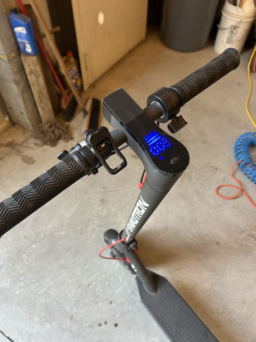 Electric scooter