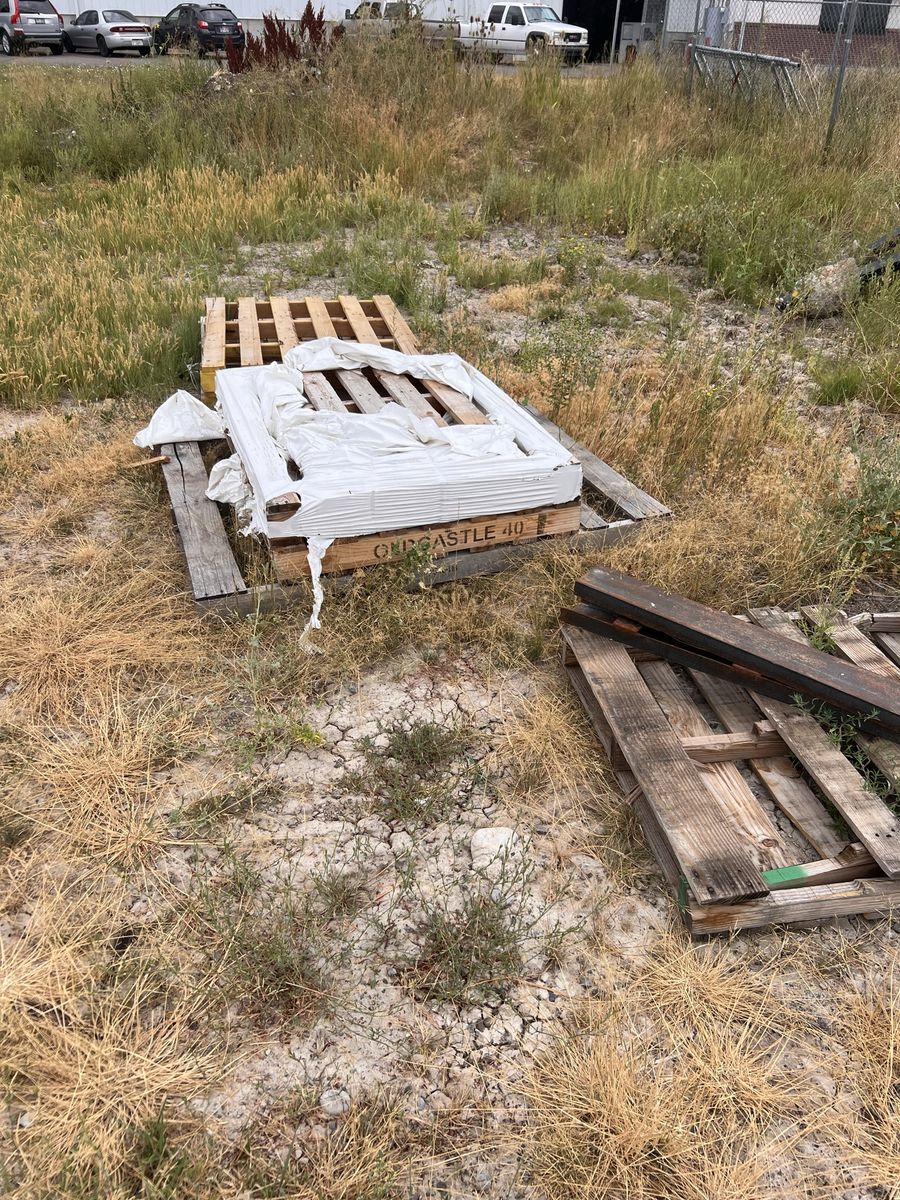 Free pallets