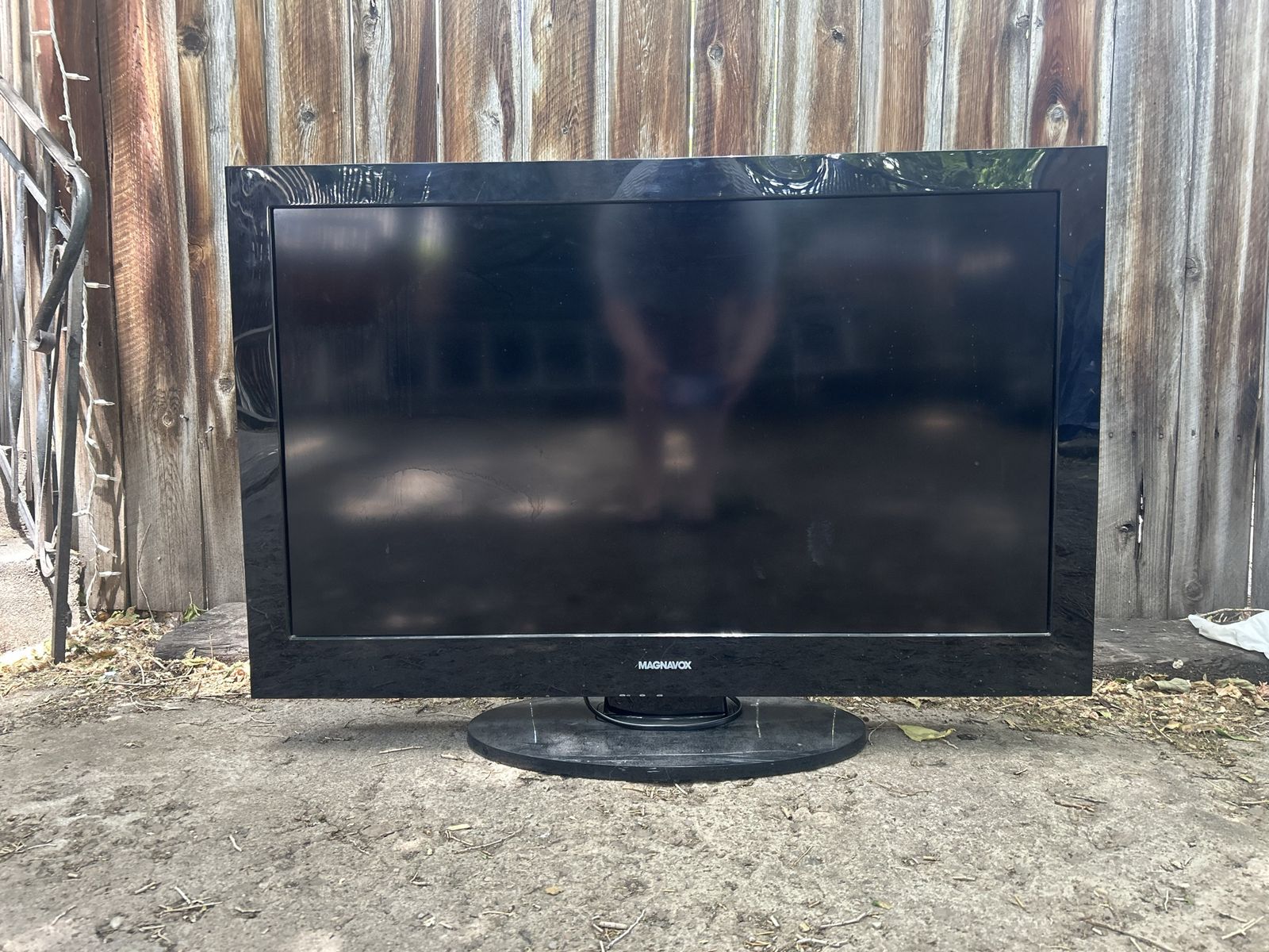 39” TV