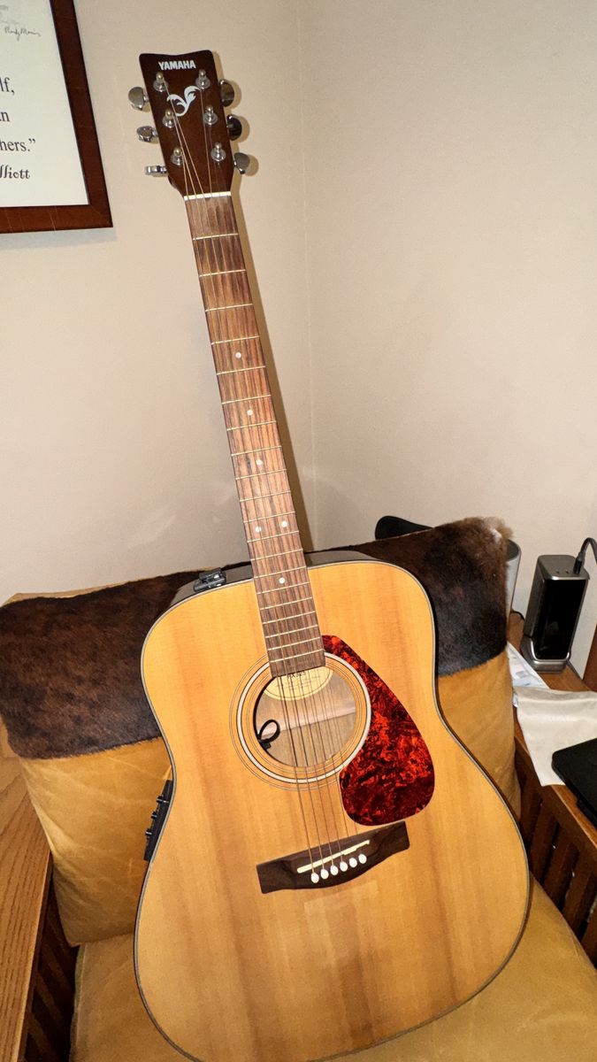 Yamaha FX325 Acoustic-Electric Guitar — $125