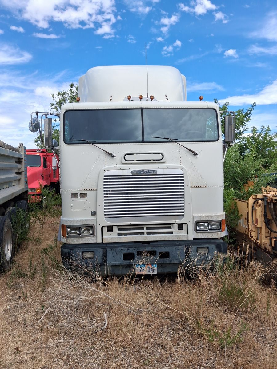 1994 Freight Liner Semi