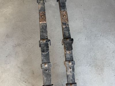 Pair of Heavy Duty Leaf Springs - Vehicle Suspension Assembly original Toyota