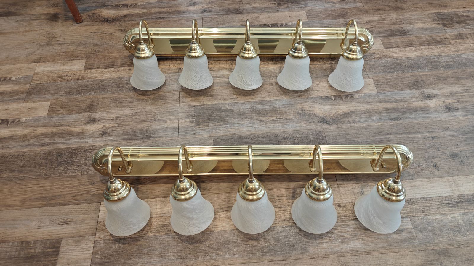 Bathroom Vanity lights Chrome & Gold