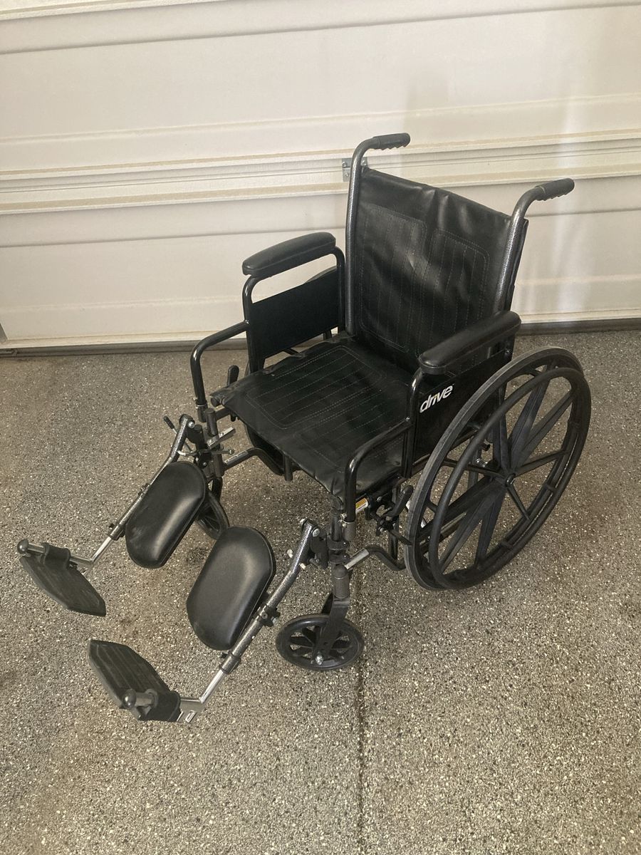 Drive Medical Black Wheelchair with Adjustable Footrests - Used