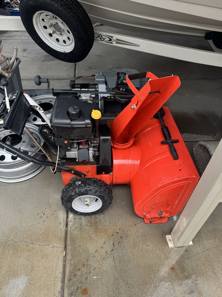 Ariel’s 624 used snowblower 
