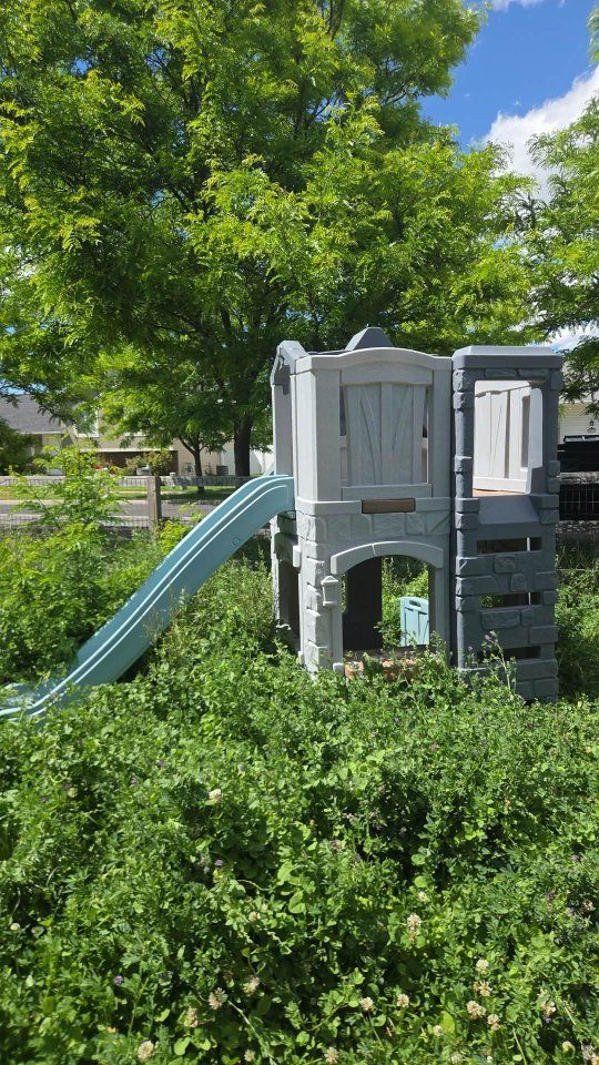 Step 2 Enchanted Playhouse