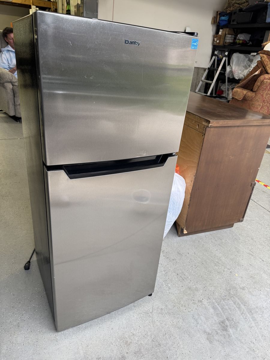 Mini Fridge And Freezer