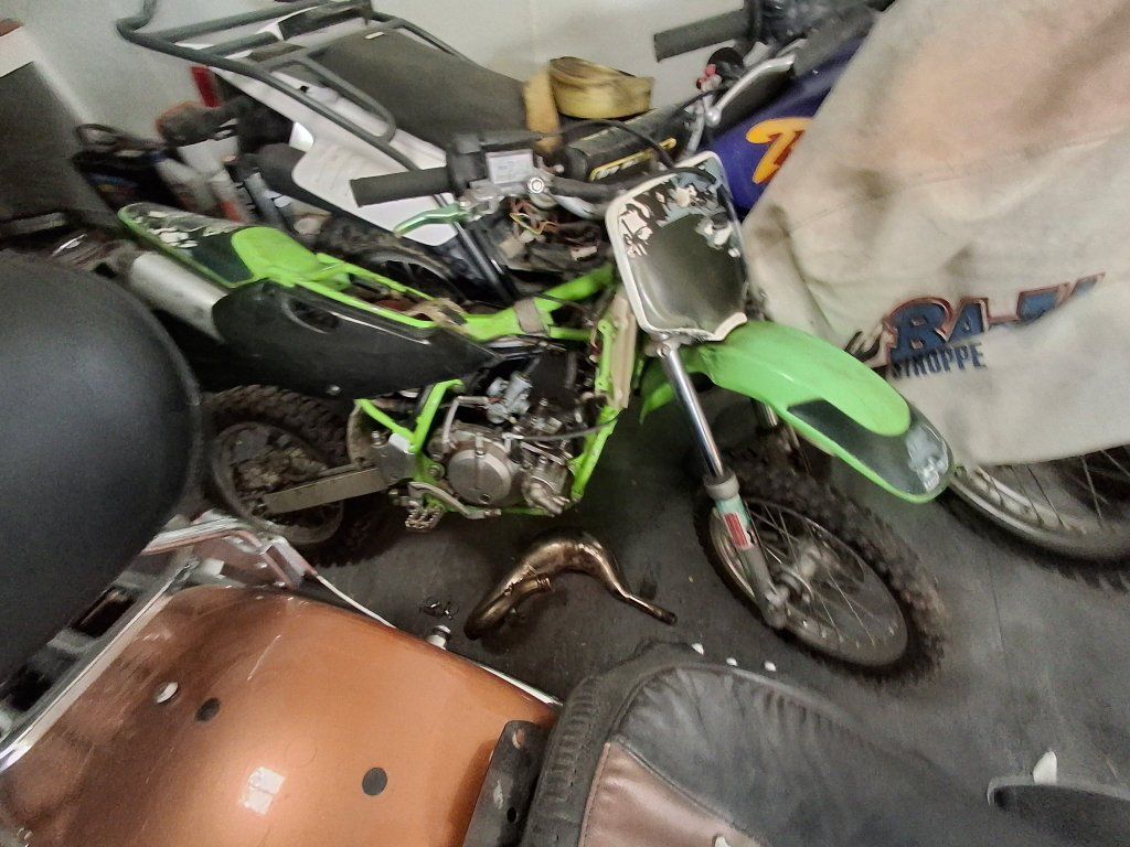 2001 kx 65