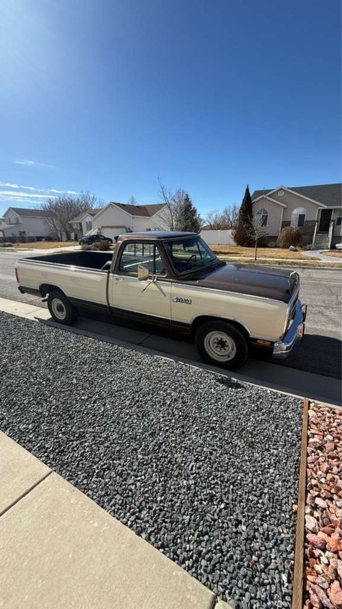 1986 Dodge RAM 250 