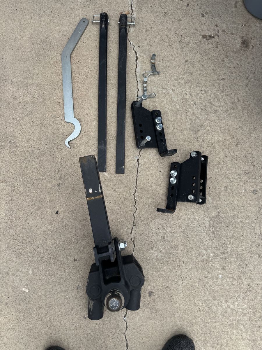 Blue Ox Weight Distribution Hitch with Sway Control