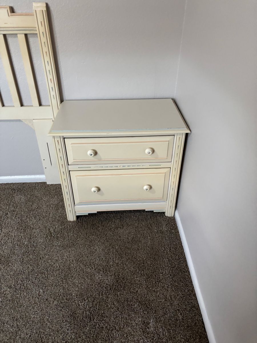 Main image 3