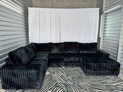 LUXURY BLACK SECTIONAL