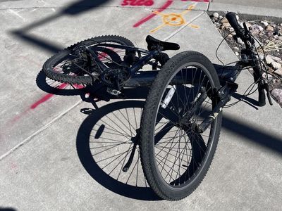 26" 36V Electric Mountain Bike w/ Pedal-Assist & 6-Speeds - 250W Motor