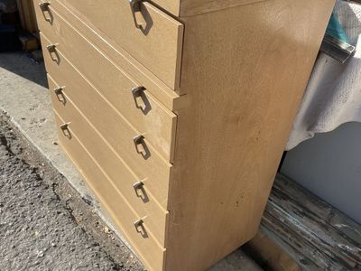 MCM DRESSER