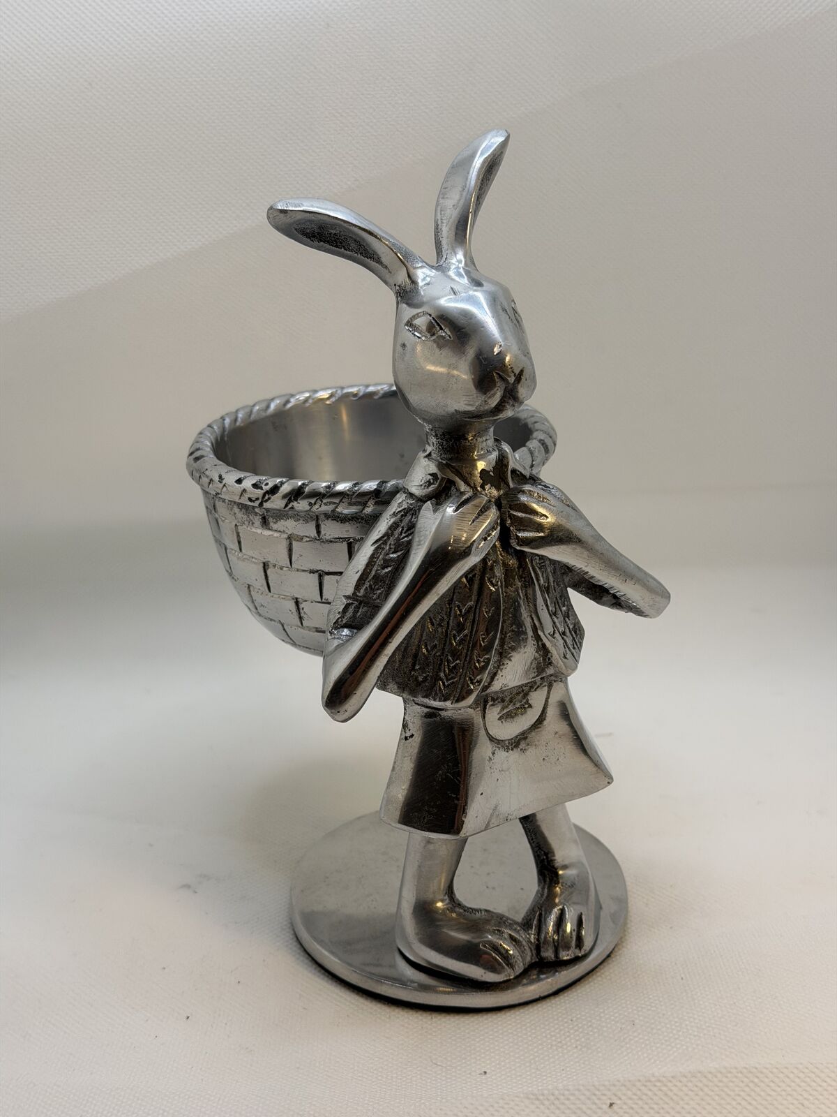 Adorable Easter bunny metal candy dish.