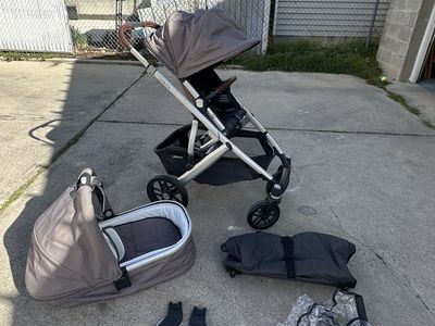 Uppababy Vista V2 With Accessories And Car Seat