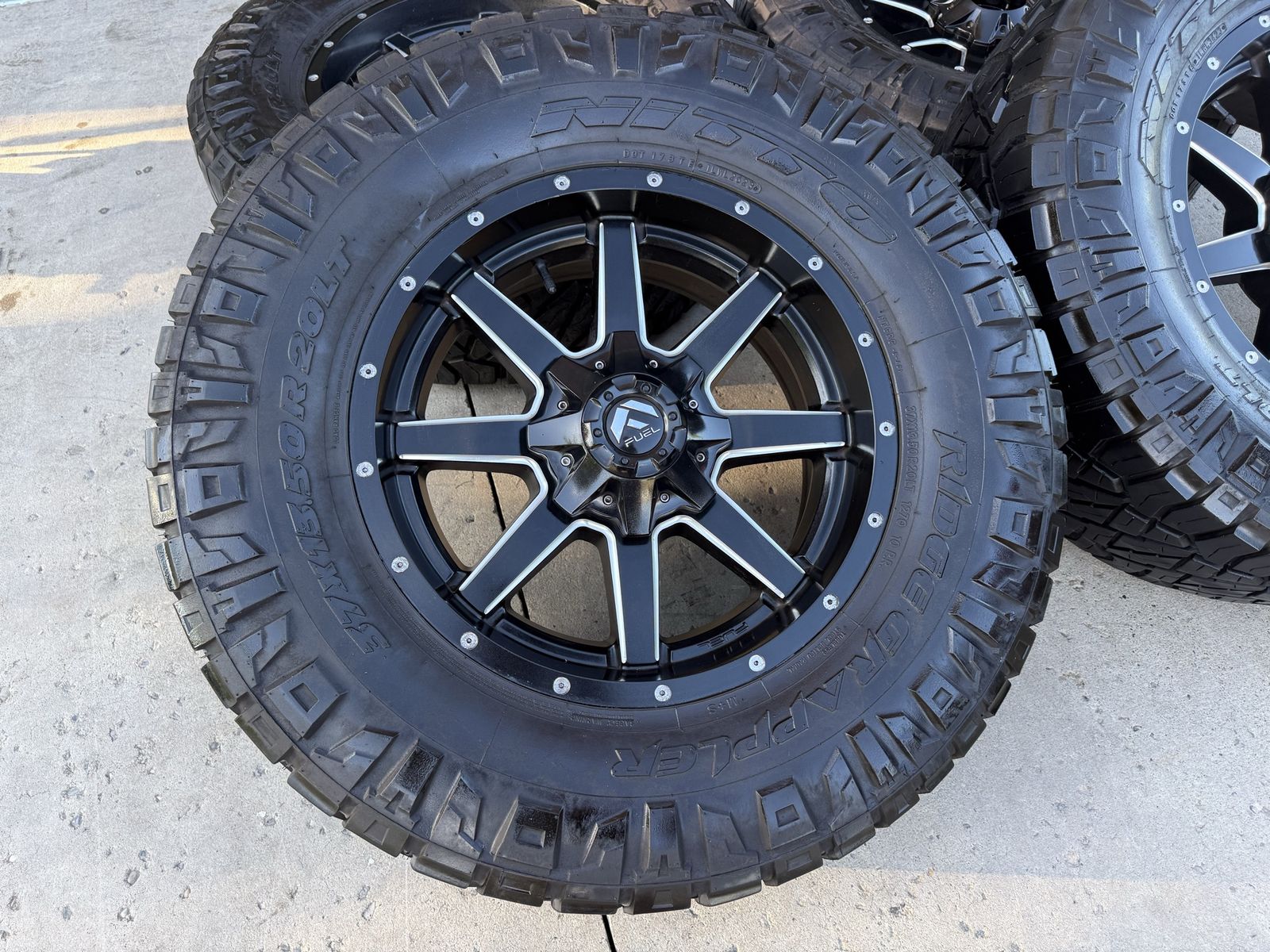 20” Fuel Maverick 20x10 8 Lug 8x170 Ford 37x13.50R20 Nitto Ridge Grappler F250 F350