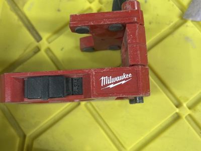 Milwaukee 2-3/4" Conduit Bender - Used