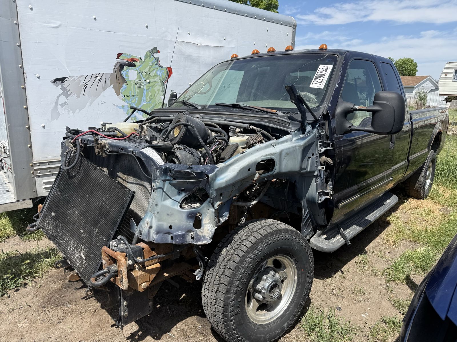 2001 ford f250 superduty parting out.