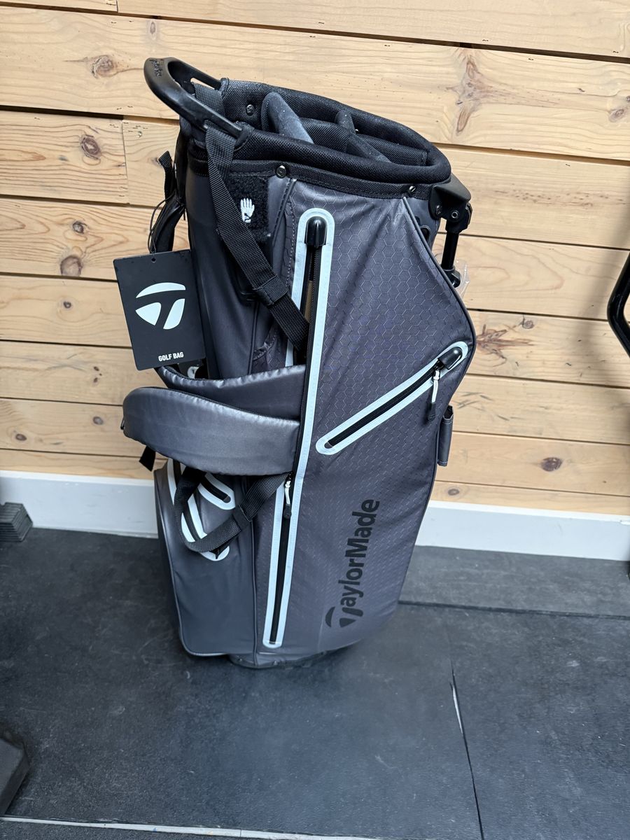 New Taylormade Stand Bag