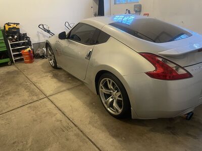 2009 Nissan 370 Base