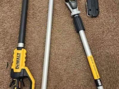 DEWALT 20V MAX 8in. Brushless Cordless Battery Powered Pole Saw (Tool Only)