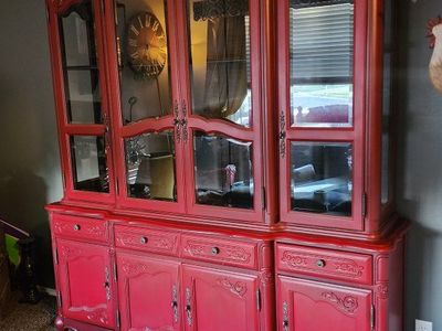 Red Hutch