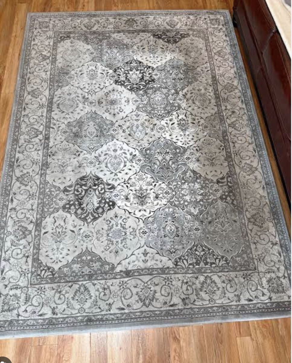 8x10 Thomasville rug ultra high density