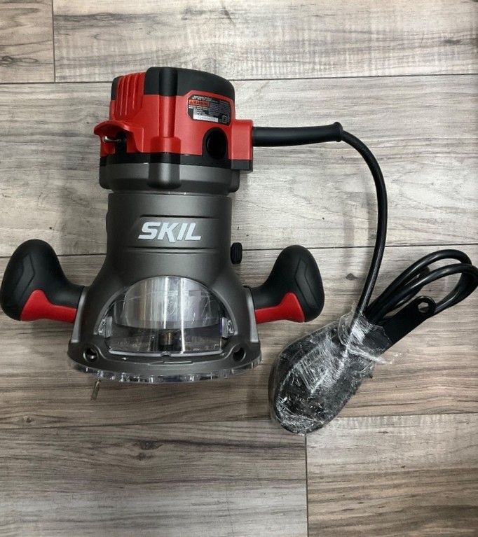 Skil RT1323-00 Router