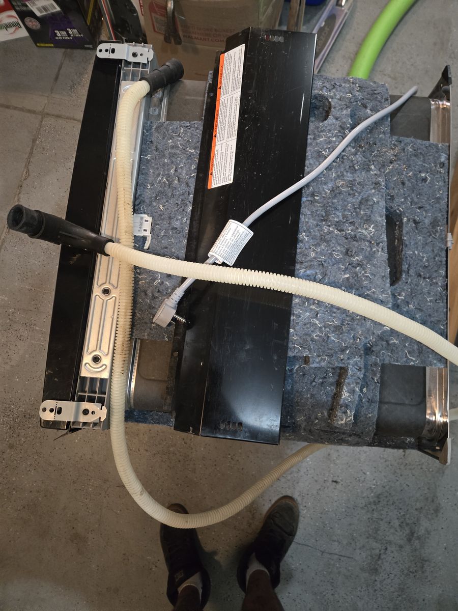 Main image 4