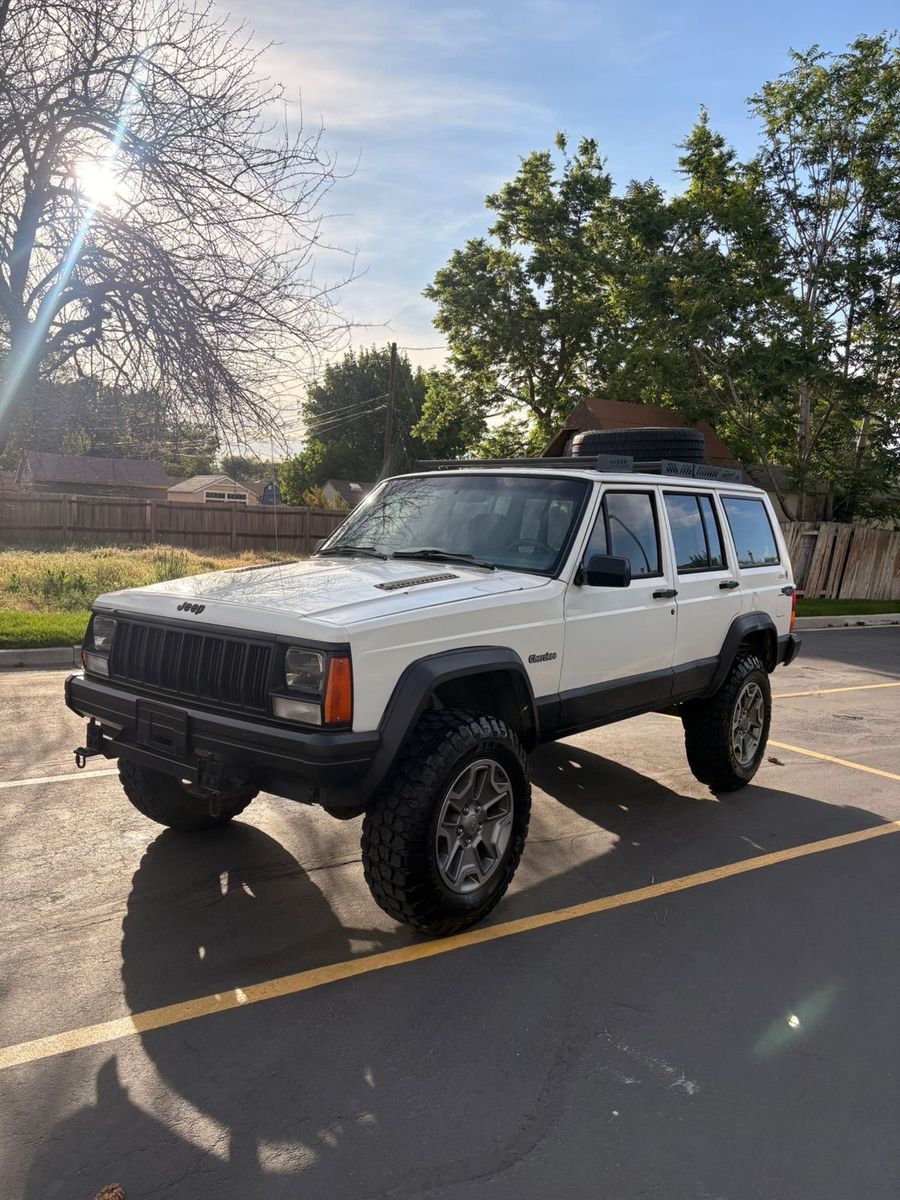 1996 Jeep Cherokee Base