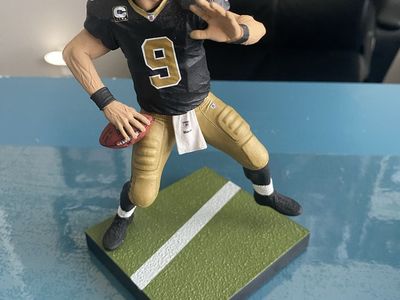 Drew Brees #9 Saints Figurine