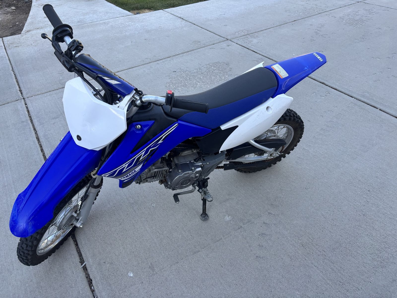 Yamaha TT-R110 Dirt Bike Blue and White Youth Motorcycle