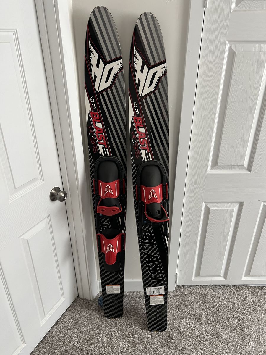 HO 63 blast Water skis