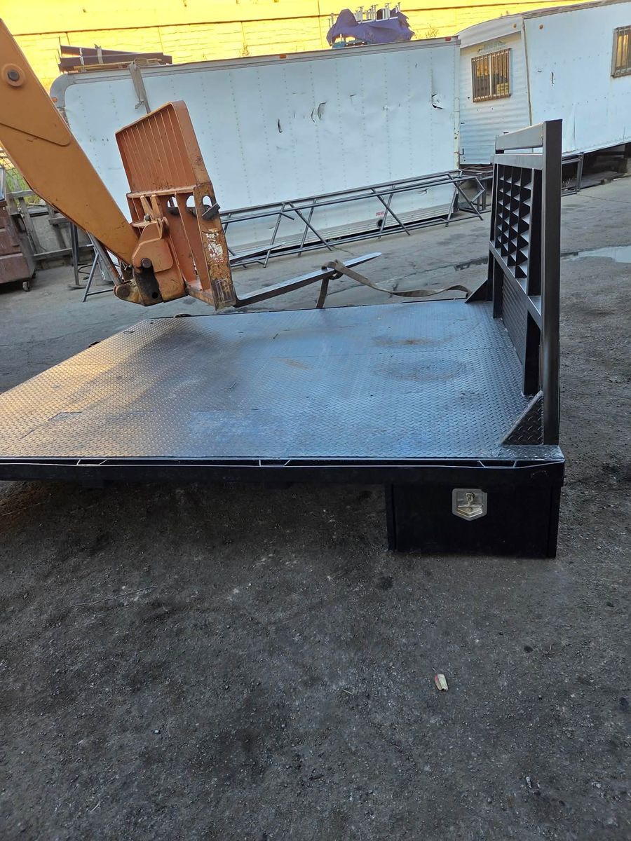 ISO truck flatbed