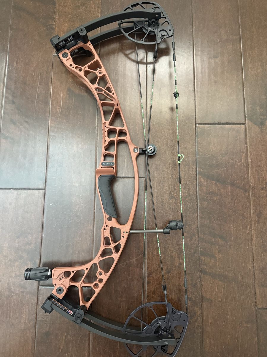 Hoyt Alpha AX-3 29 Compound Hunting Bow