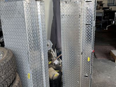 Short bed diamond plate aluminum side boxes