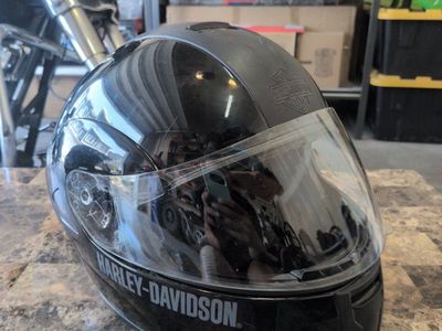 Harley-Davidson Black Modular Motorcycle Helmet with Clear Visor
Women's XS
