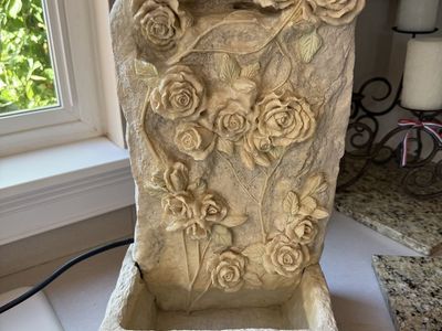Vintage rose garden fountain 21” T X 10” W X 6” D