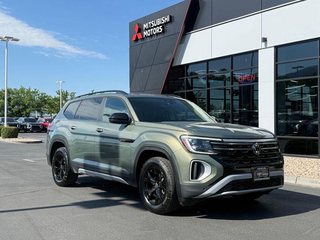 2024 Volkswagen Atlas Peak Edition SE 4Motion